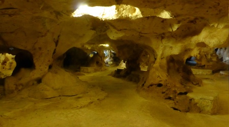Große Caverne